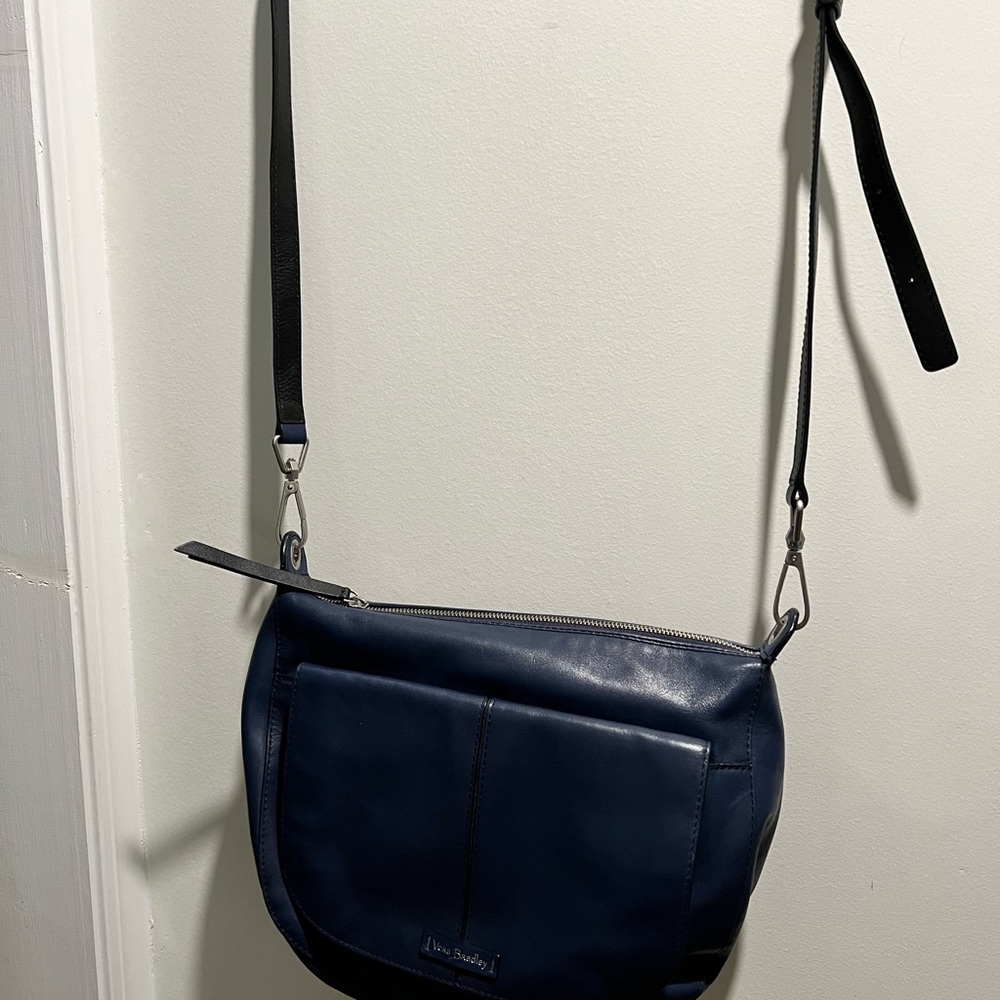 Vera Bradley new Navy Leather Crossbody Bag-never used. - Picture 2 of 14
